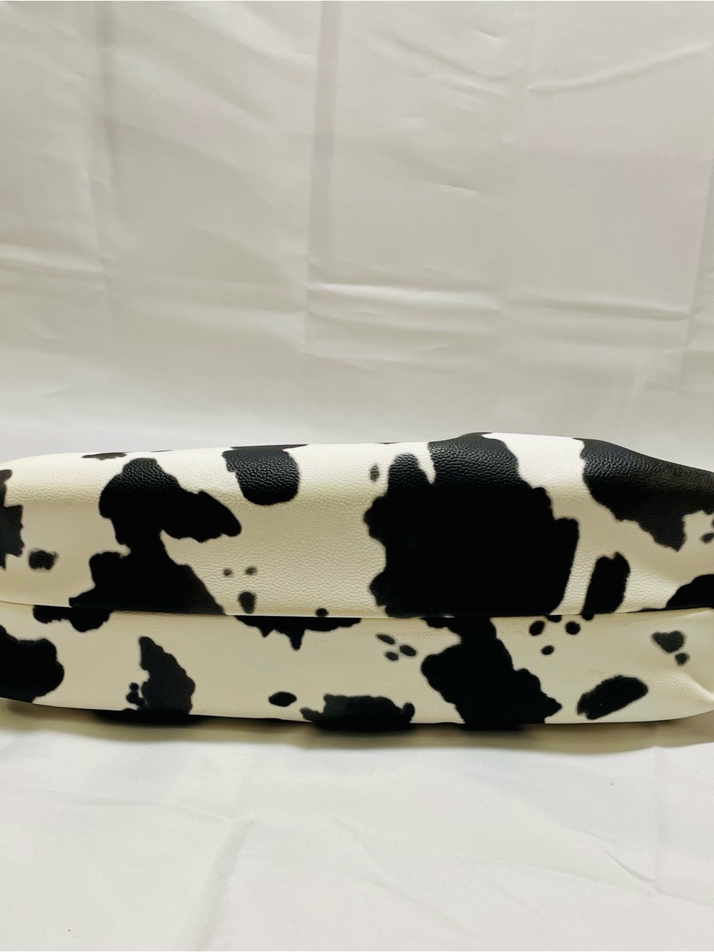 Bam Forever Boutique “Holy Moo-ly” Cow Bag & Coordinating Wristlet/Card Holder - Picture 11 of 16